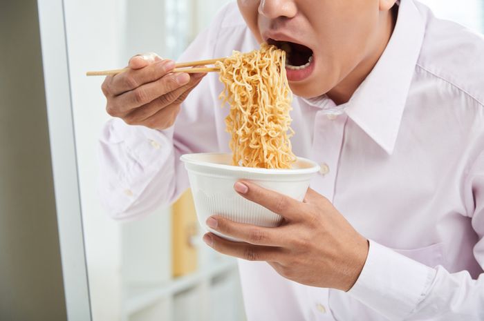 mie instan adalah pilihan ketika tidak tahu ingin makan apa