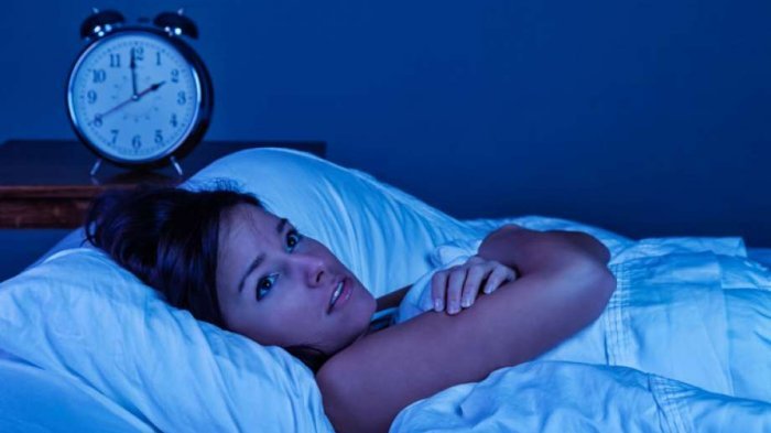 Sering Terbangun Tiap Jam di Tengah Malam ? Ini Penjelasanya !