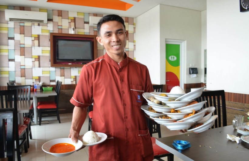 porsi nasi padang