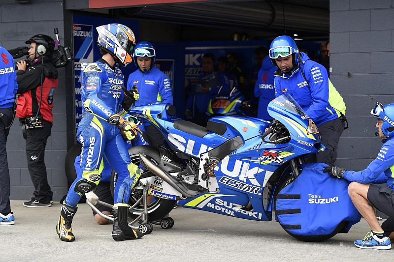 Davide Brivio Keluar, Bagaimana Nasib Tim MotoGP Suzuki ?