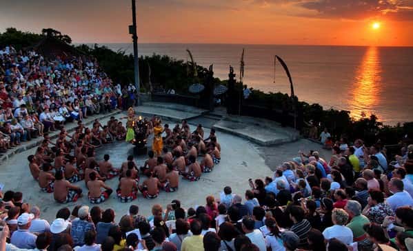 pura luhur Uluwatu
