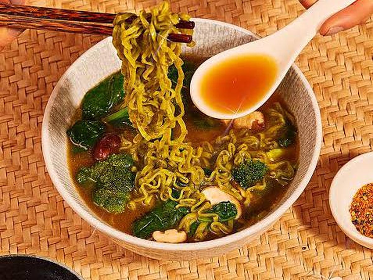 3 Rahasia nikmati Mie Instan Tanpa Korbankan Kesehatan