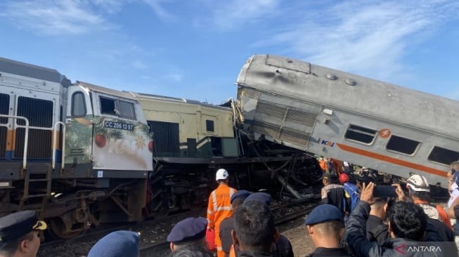 Kemenhub Sampaikan Permohonan Maaf Atas Kecelakaan Maut KA Turangga pada Bandung