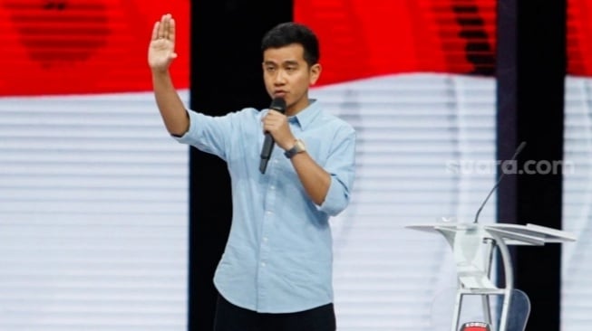 Ekonom Celios Respons Gibran Soal Nikel: Muka Milenial, Tapi Cara Pikir Kolonial! 