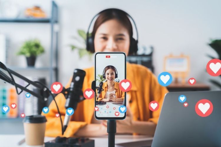Tips dan Trik Jadi Influencer yang Berhasil di Media Sosial