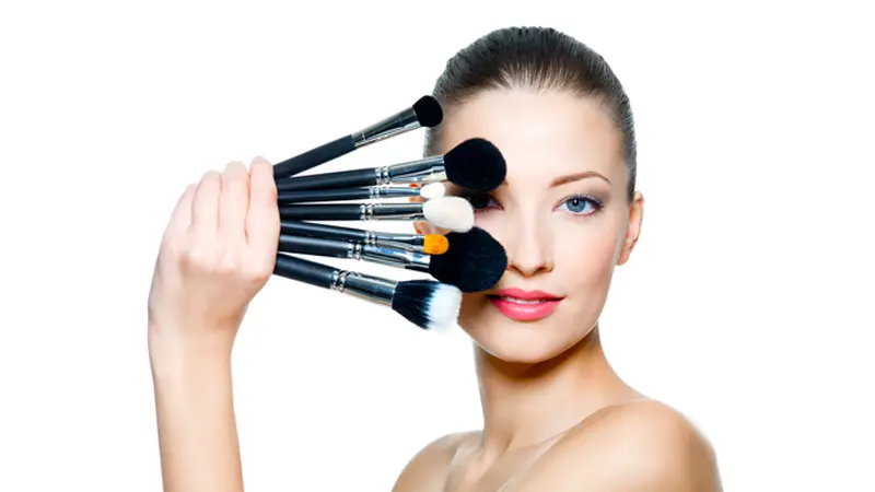5 Langkah Efektif Jaga Alat Makeup dengan Benar