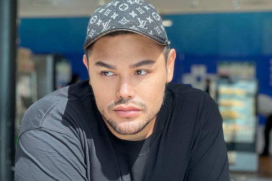 Momen Pernikahan Selebriti dengan Gaun Rancangan Ivan Gunawan