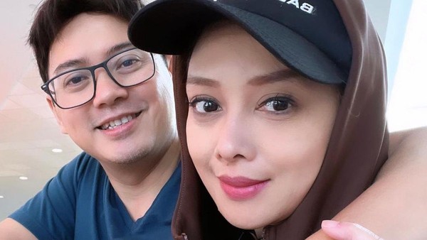 terry putri dan derly darmawan 4 169
