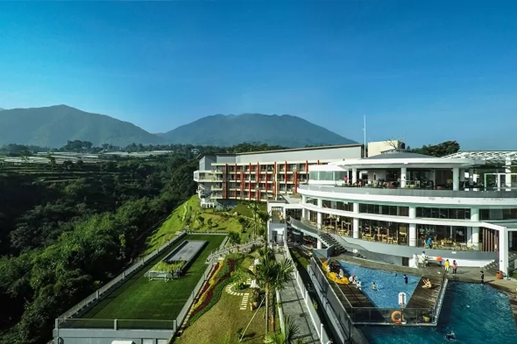 Seru dan Estetik! Kunjungi 5 Tempat Wisata Milik Artis Ini