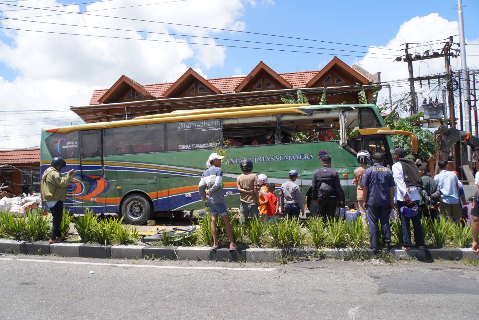 12 Korban Kecelakaan Maut Bus ALS Teridentifikasi di Padang Panjang