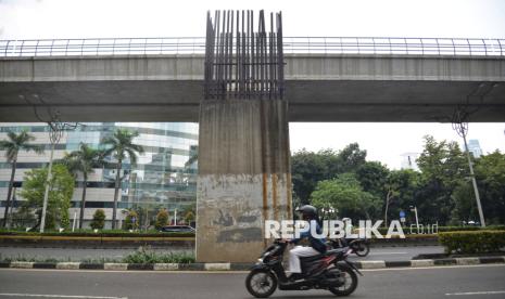 Tiang Monorel Mangkrak: Pemprov DK Jakarta Desak Adhi Karya Bertindak Cepat