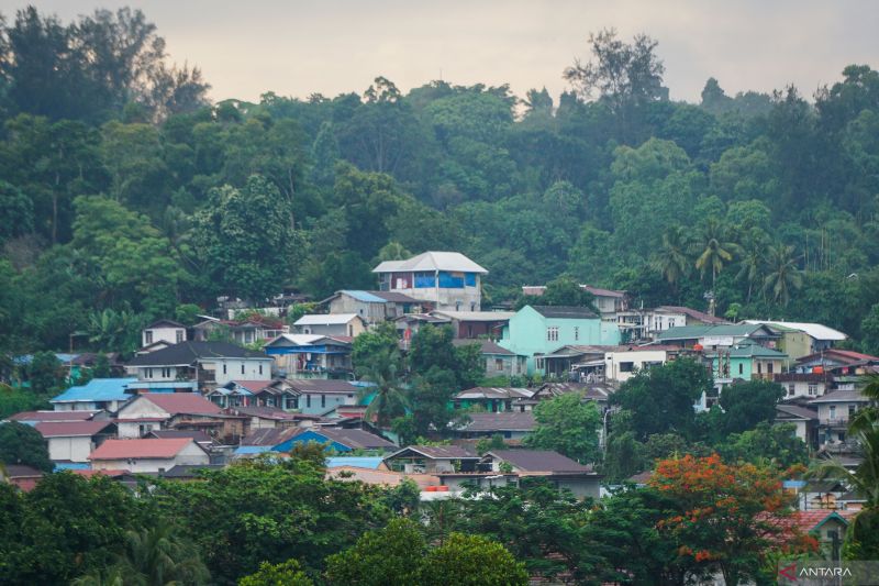 ekonom:-data-kemiskinan-versi-bank-dunia-perlu-dibaca-secara-hati-hati