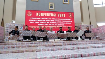 Kejagung Sita Rp11,8T: Ungkap Korupsi CPO Terbesar!