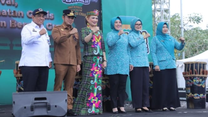 pkk-dinilai-punya-kekuatan-luar-biasa-untuk-gerakkan-daerah,-tri-tito-beberkan-alasannya