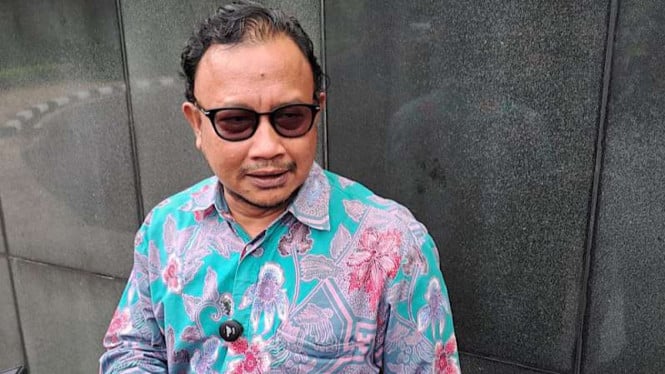 desak-polri-segera-umumkan-hasil-gelar-perkara-khusus-ijazah-jokowi,-kompolnas:-jangan-terlalu-lama