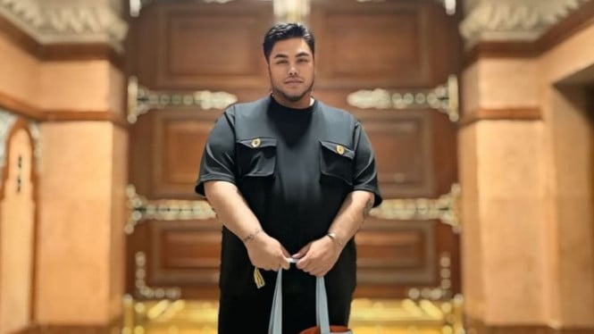 ivan-gunawan-ungkap-alasannya-jatuh-cinta:-saat-ayu-ting-ting-pakai-baju…