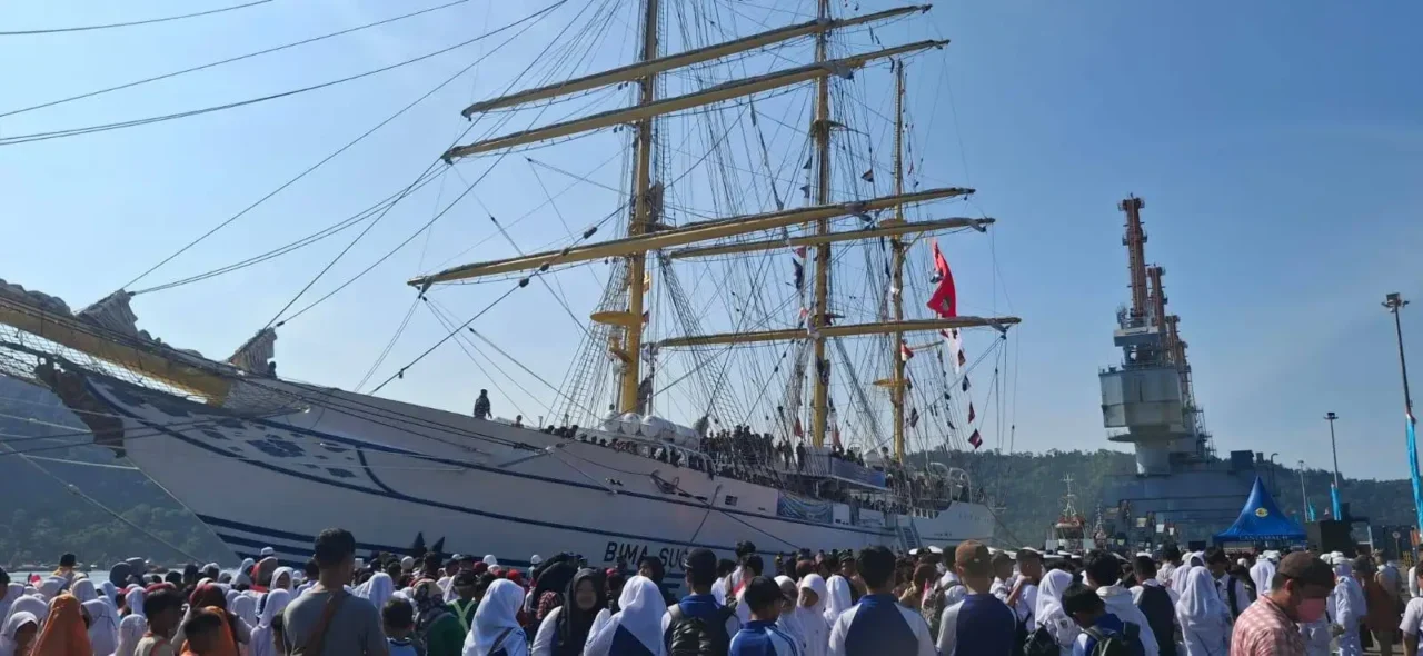 KRI Bima Suci Sandar di Padang, Bawa Misi ASEAN