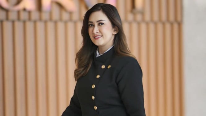 dukung-gaji-dpr-naik-rp50-juta-karena-gak-dapet-rumah-dinas,-nafa-urbach-diserang-netizen