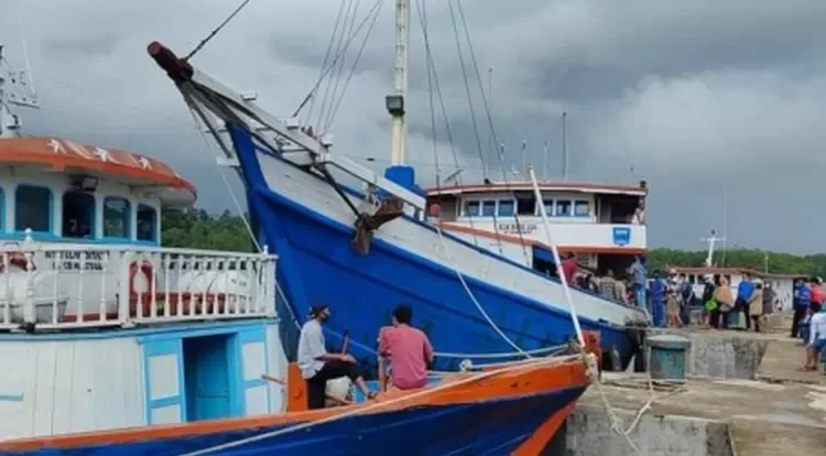 Bupati Mentawai Resmikan Kembali Operasi Kapal Penumpang Siberut