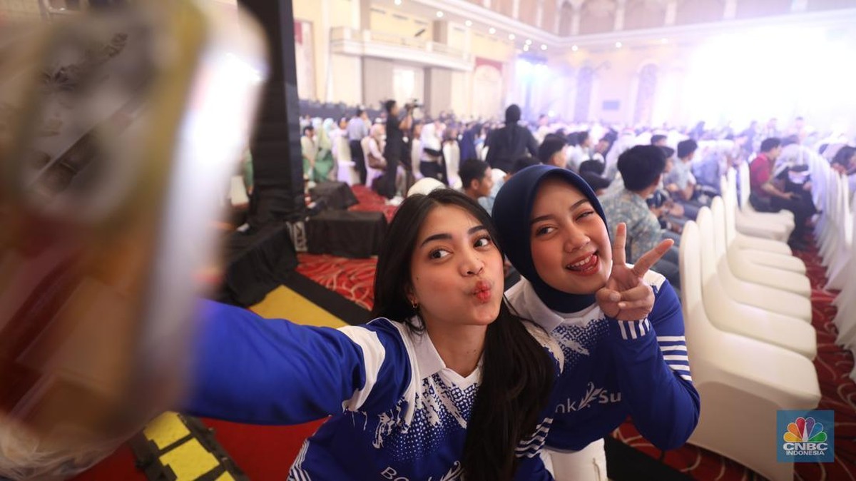 anak-medan-seru-seruan-karaoke-bareng-di-lps-financial-festival