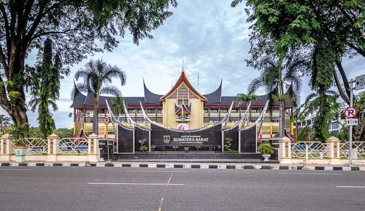 Pemprov Sumbar Pacu Pertumbuhan Ekonomi, Fokus UMKM dan Pariwisata Lokal