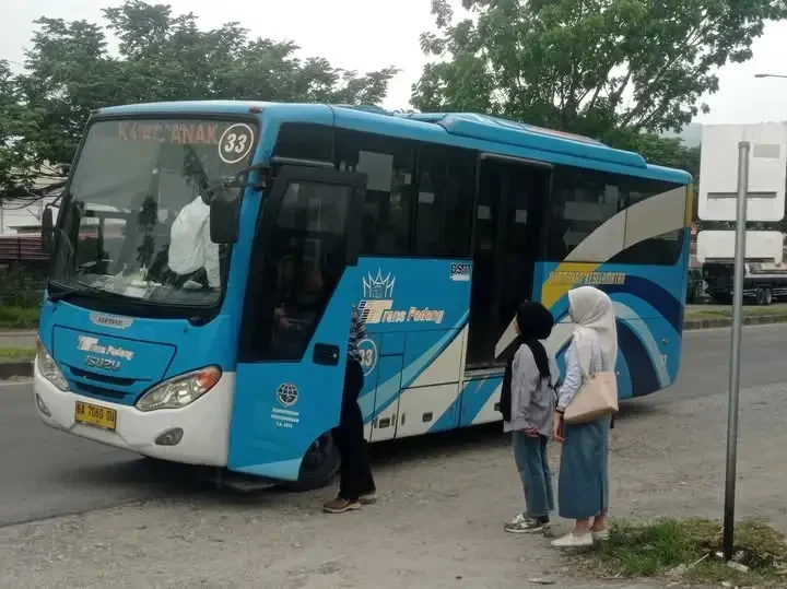 Trans Padang Hanya Rp1, Ribuan Warga Serbu Program Spesial HJK