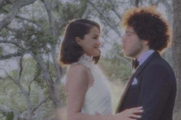 Selena Gomez dan Benny Blanco: Kisah Cinta Bersemi di Pelaminan?