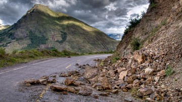 longsor-di-tambang-batu-padas-asahan,-tiga-pekerja-tewas