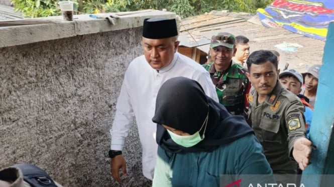 majelis-taklim-ambruk-saat-acara-maulid-nabi-di-bogor,-bupati:-kami-ikut-berduka