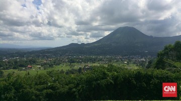 sinar-api-muncul-di-kawah-gunung-lokon-sulut,-ini-kata-pos-pengamatan