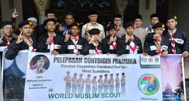 Gubernur Lepas Kontingen Pramuka Sumbar ke WMSJ