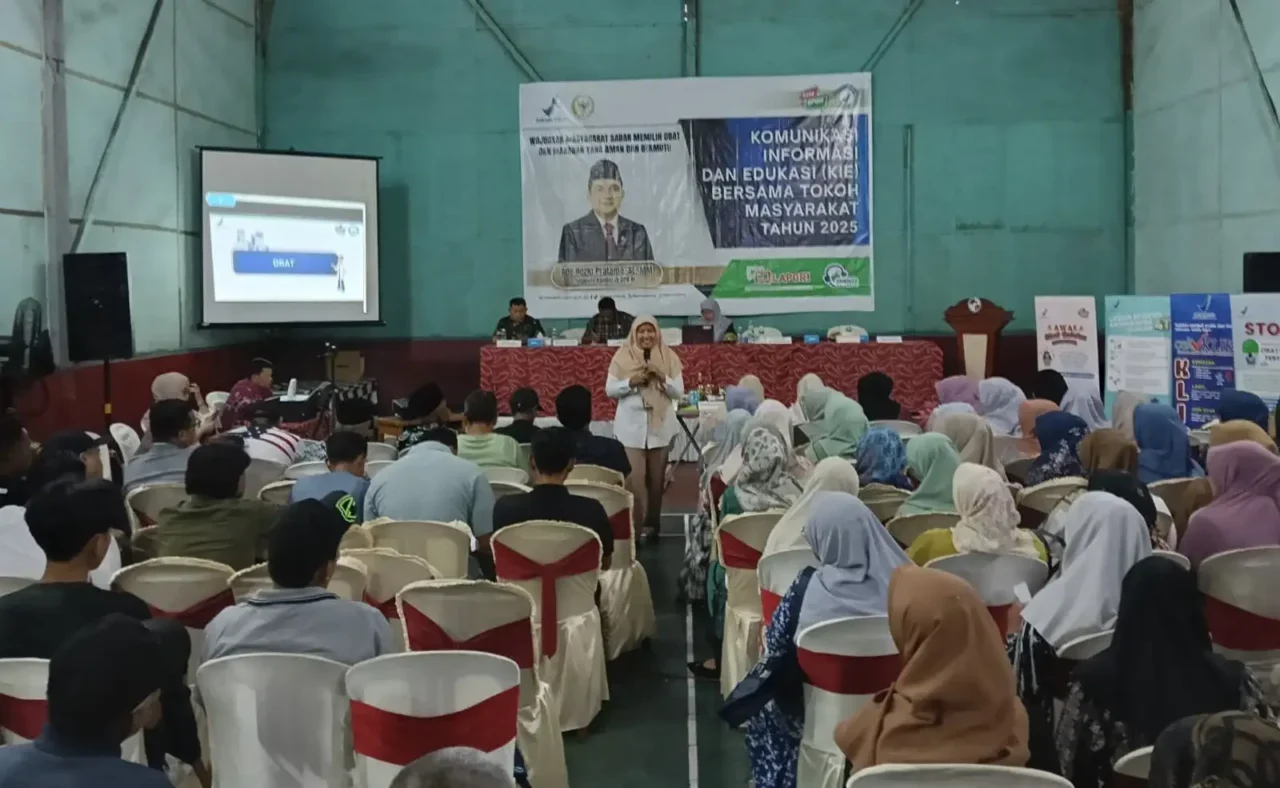 BBPOM dan Ade Pratama Edukasi Masyarakat Limbanang Soal Obat