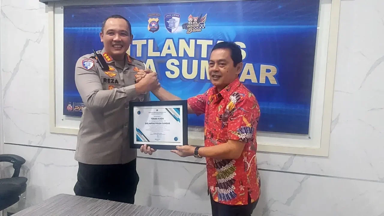 ditlantas-dan-wartawan-sumbar-tingkatkan-kemitraan,-porwaprov-jadi-bukti