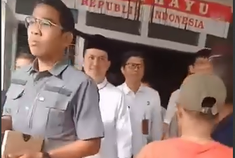 warga-tolak-dialog,-usir-wakil-bupati-soal-lahan-tarok-city