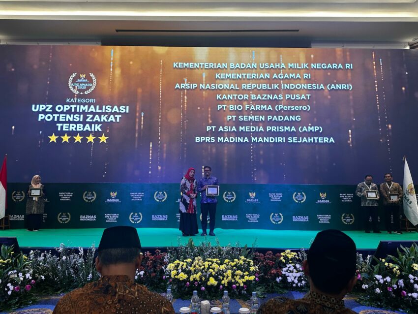 UPZ BAZNAS Semen Padang Sabet Lima Penghargaan Zakat Nasional