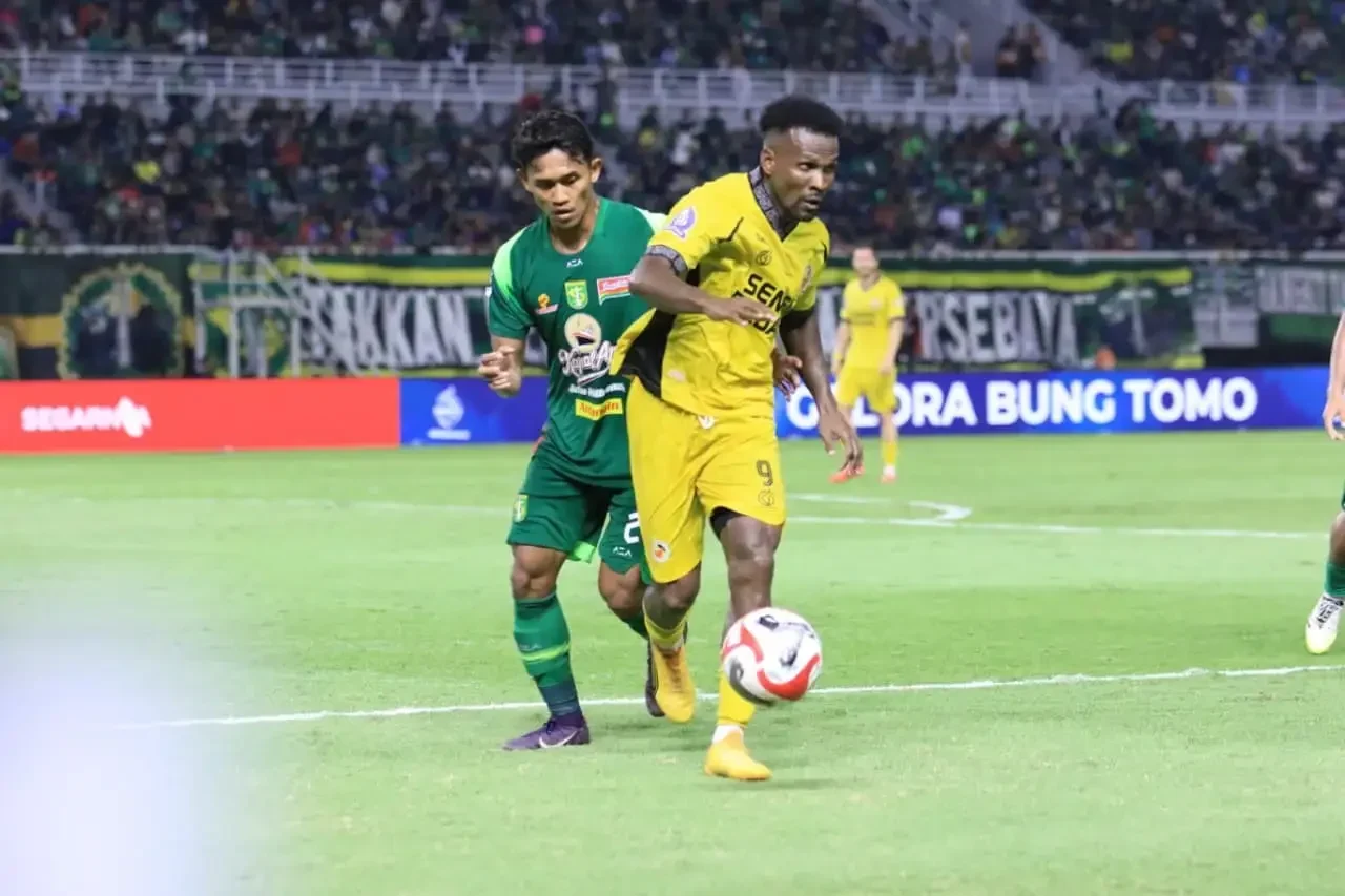 Kecolongan di Menit Akhir, Kabau Sirah Pulang Tanpa Poin dari Surabaya