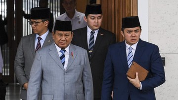 cerita-seskab-antar-surat-prabowo-ke-smi-hingga-bg-usai-reshuffle