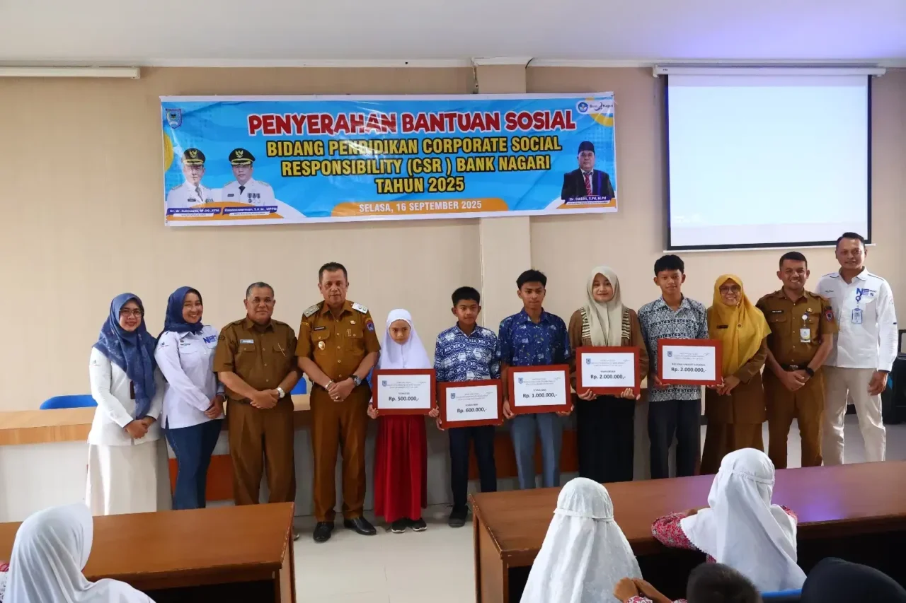 pemko-payakumbuh-serahkan-csr-bank-nagari-untuk-bidang-pendidikan