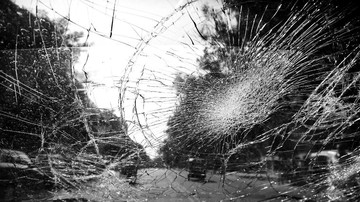 Bus Tabrak Truk Derek di Cipularang, Dua Orang Terluka