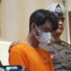 christiano-pengemudi-bmw-berlutut-minta-maaf-ke-ibu-argo-mahasiswa-ugm