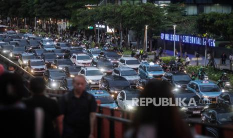 Perbaikan Tol Semanggi Lumpuhkan Lalu Lintas Jakarta Barat