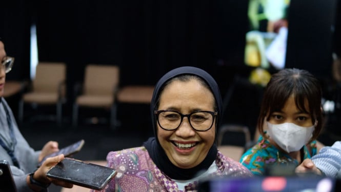 bgn-minta-kepala-sekolah-dan-guru-cek-makanan-mbg-sebelum-dikonsumsi-siswa