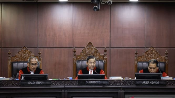 MK Tolak Gugatan Penghapusan Kolom Agama di KTP/KK