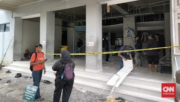 Angin Kencang Terjang, Plafon Islamic Center BSD Roboh Siang Ini