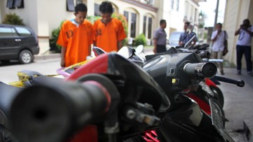 polisi-bongkar-sindikat-curanmor-lintas-provinsi,-43-motor-disita