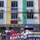 aksi-jurnalis-papua,-peringati-setahun-teror-molotov-ke-kantor-jubi
