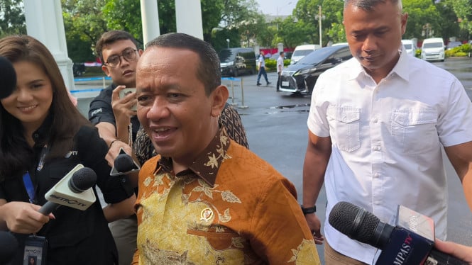 ngaku-sering-dihina-sejak-kecil,-bahlil:-belum-tentu-orang-ganteng-itu-cerdas