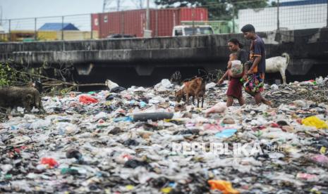 warga-jakarta-yang-bakar-sampah-bakal-dikenakan-sanksi-sosial,-wajahnya-dipajang-di-media-sosial