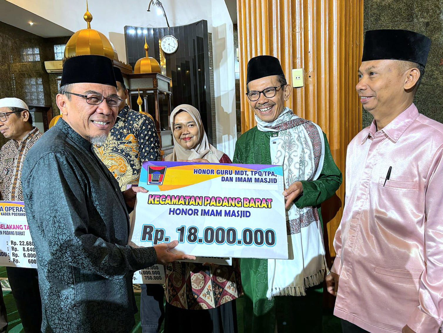 Padang Alokasikan Dana, Apresiasi Peran Tokoh Masyarakat Aktif