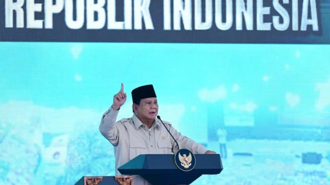 Prabowo Tugaskan Tim Cari Solusi Utang Kereta Cepat Whoosh